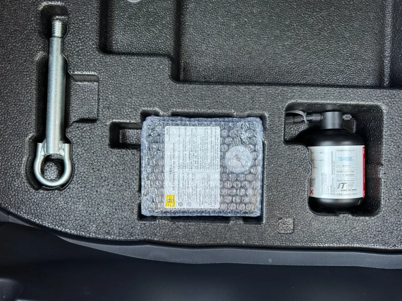 7BIN'DE 2024 MODEL TOYOTA C-HR HYBRID CAM TAVAN KÖR NOKTA HATASIZ görsel 4