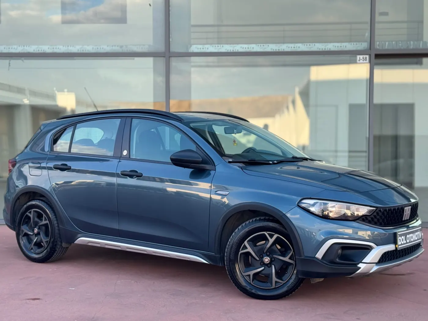 GARANTİLİ 53 BINDE 2023 MODEL EGEA CROSS BENZİN KLİMA HATASIZ görsel 2