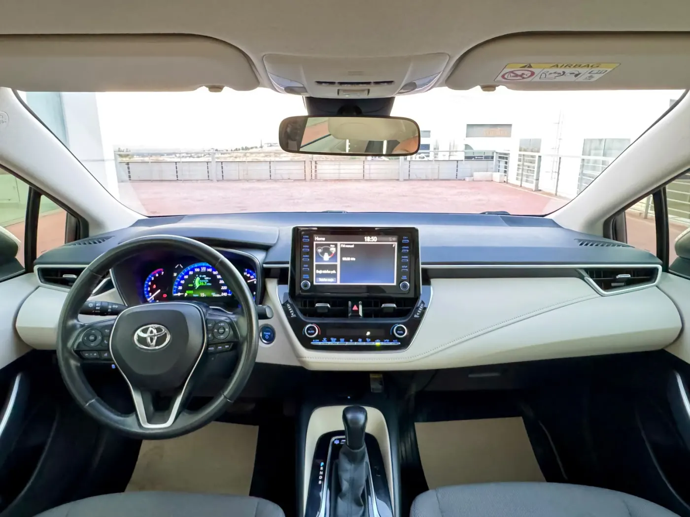 SERVİS GARANTİLİ 94BINDE 2020 MODEL COROLLA HYBRID HATASIZ görsel 4