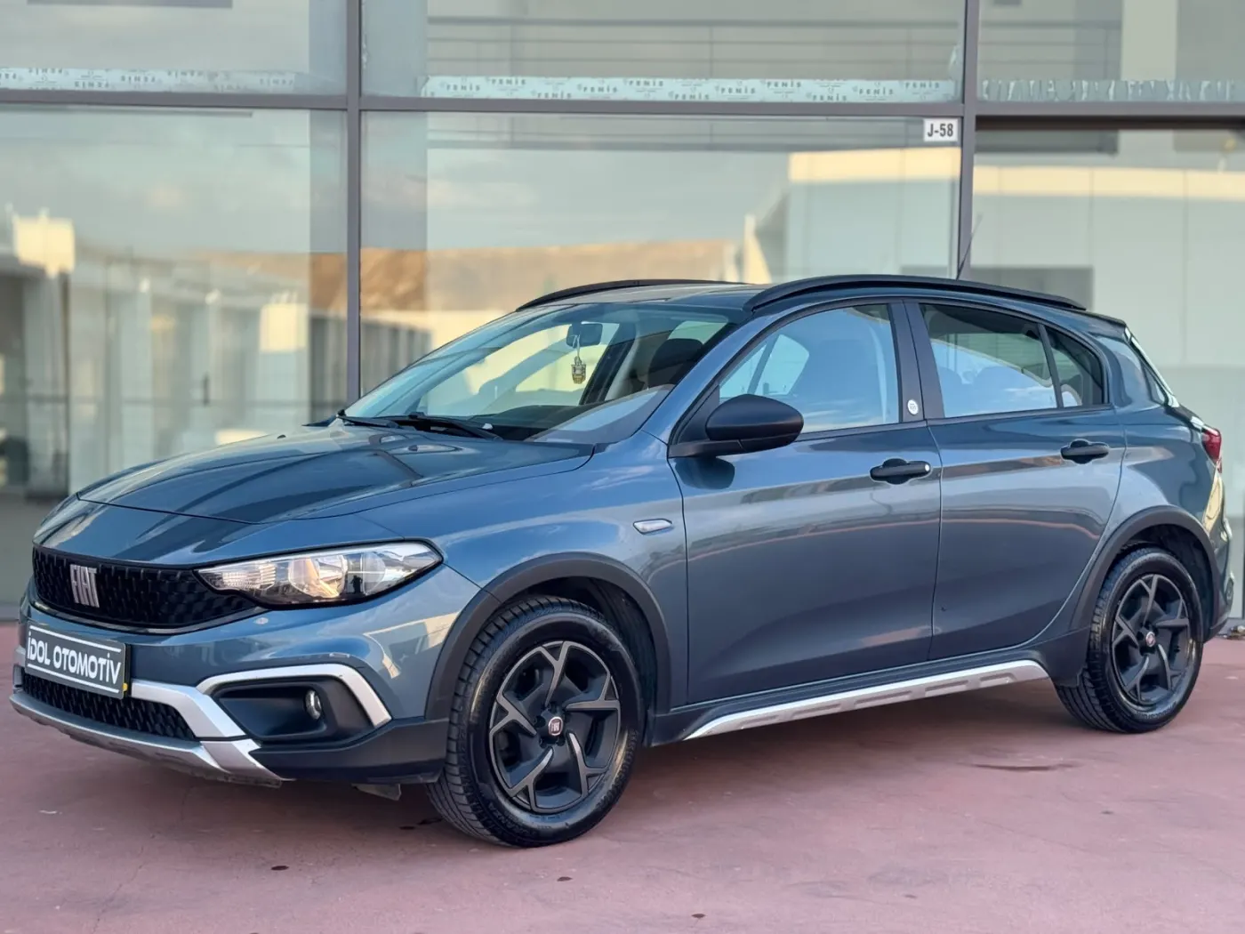 GARANTİLİ 53 BINDE 2023 MODEL EGEA CROSS BENZİN KLİMA HATASIZ görsel 4